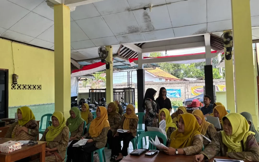FISIP UNDIP Lecturers Hold Data Digitization Training for PKK in Turus Gede Village, Rembang